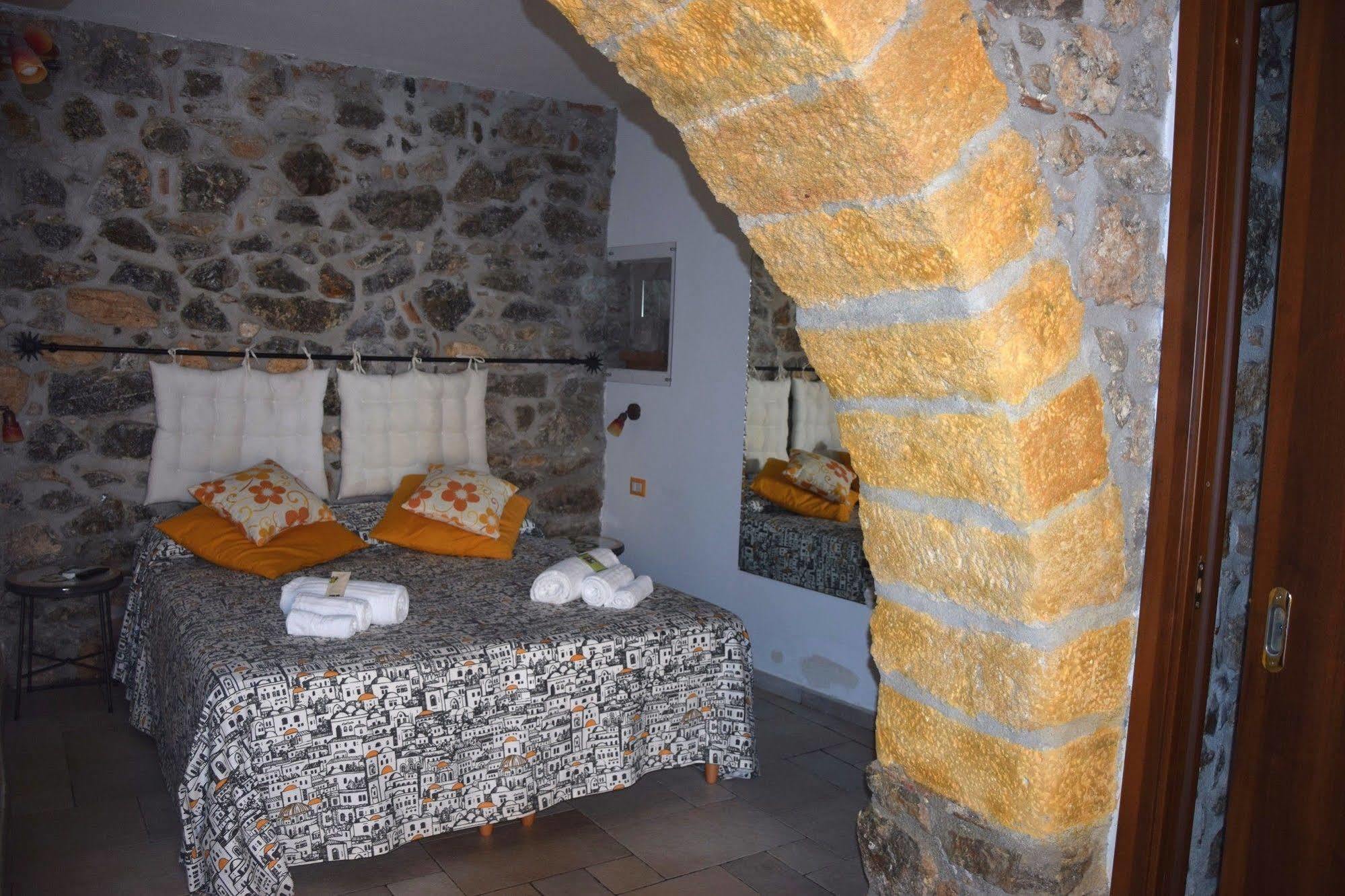Bed and Breakfast La Casa del Geko Cefalù Esterno foto