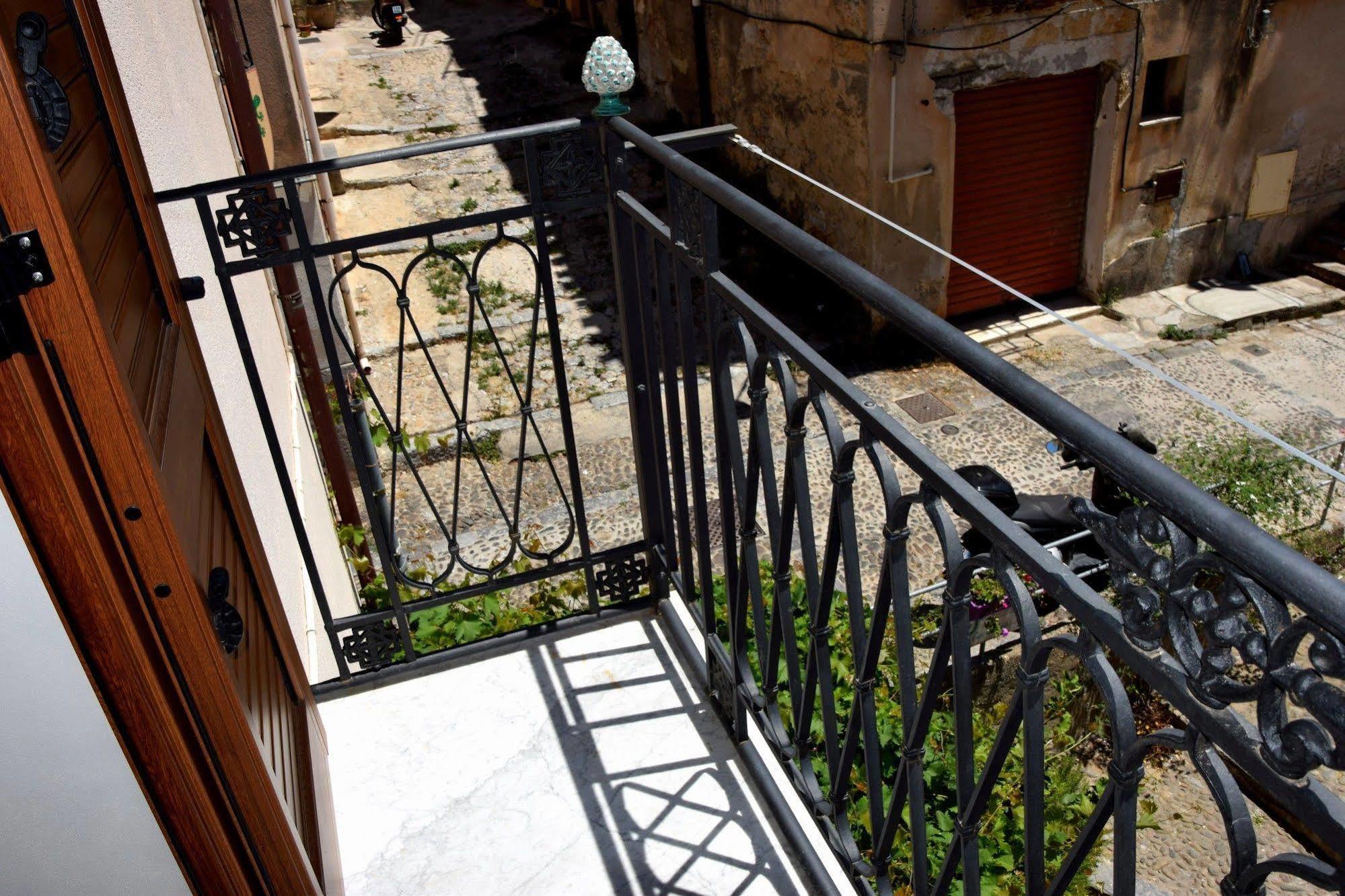 Bed and Breakfast La Casa del Geko Cefalù Esterno foto